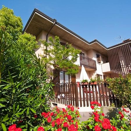 Casa Martinelli Torbole Sul Garda Exterior foto