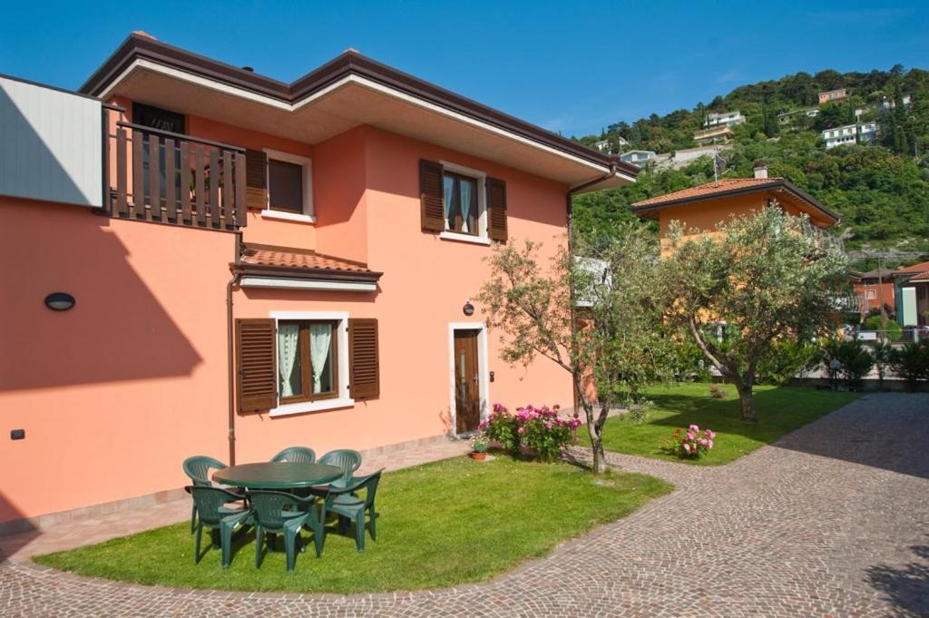 Casa Martinelli Torbole Sul Garda Exterior foto